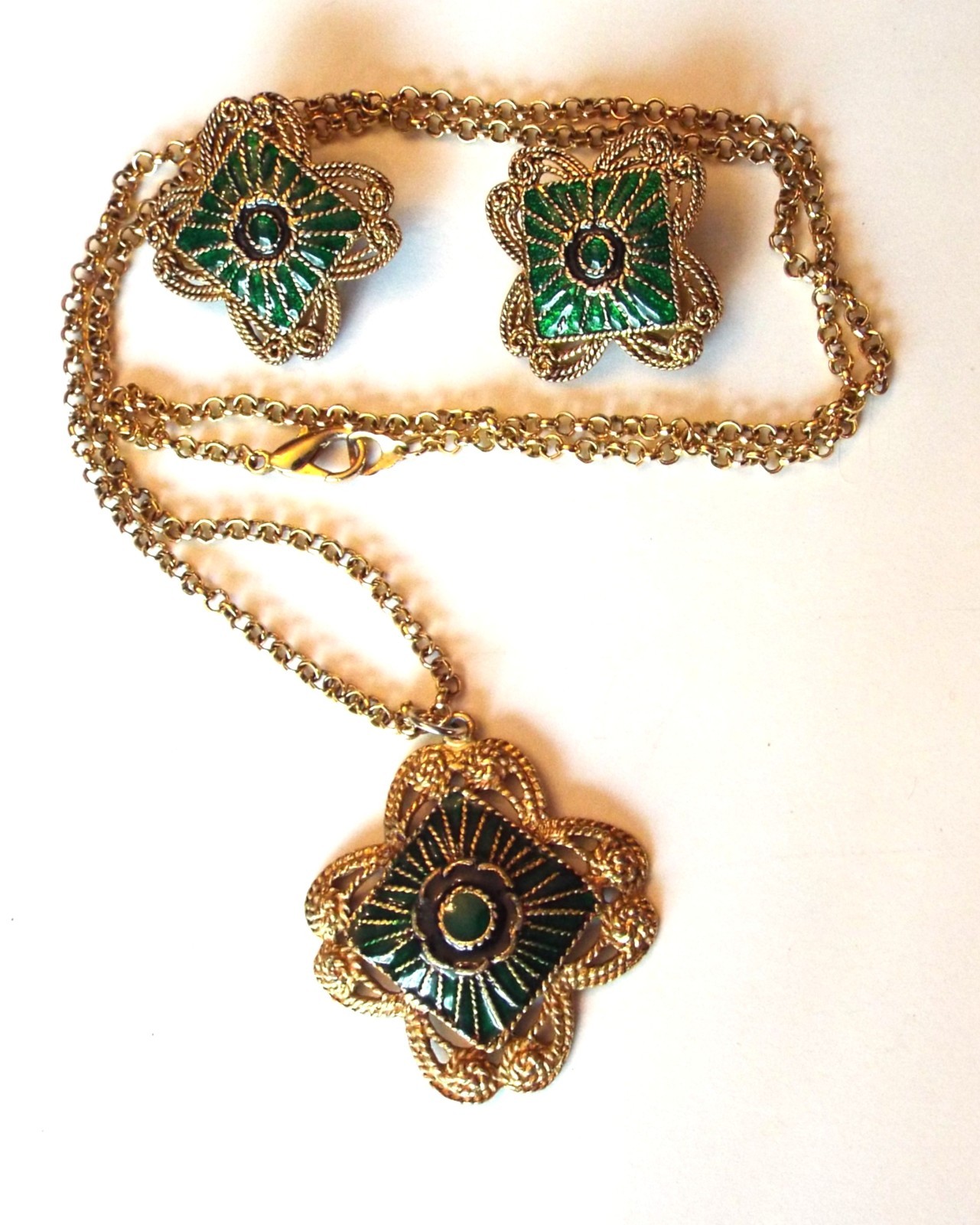 Spanish-style Pendant Necklace and Clip-on Earrings Set Green & Black Enamel EUC