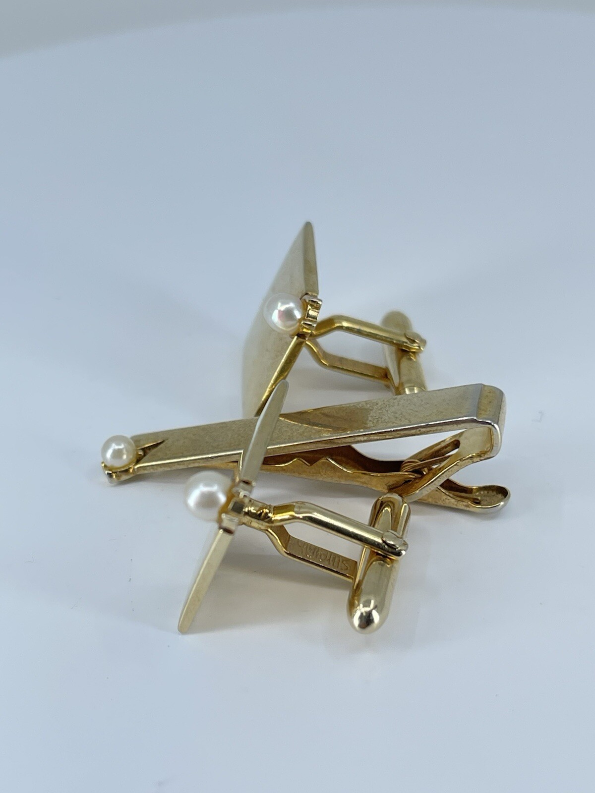 vintage Swank Pearl cufflinks and tie clip bar set square polished gold tone