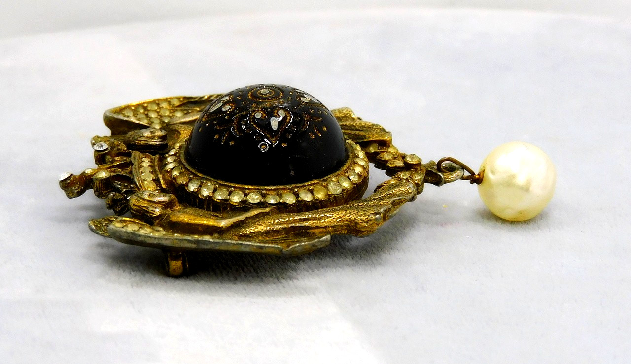 Vintage Angels & Crown Moroccan Matrix Rhinestone Faux Baroque Pearl Drop Brooch