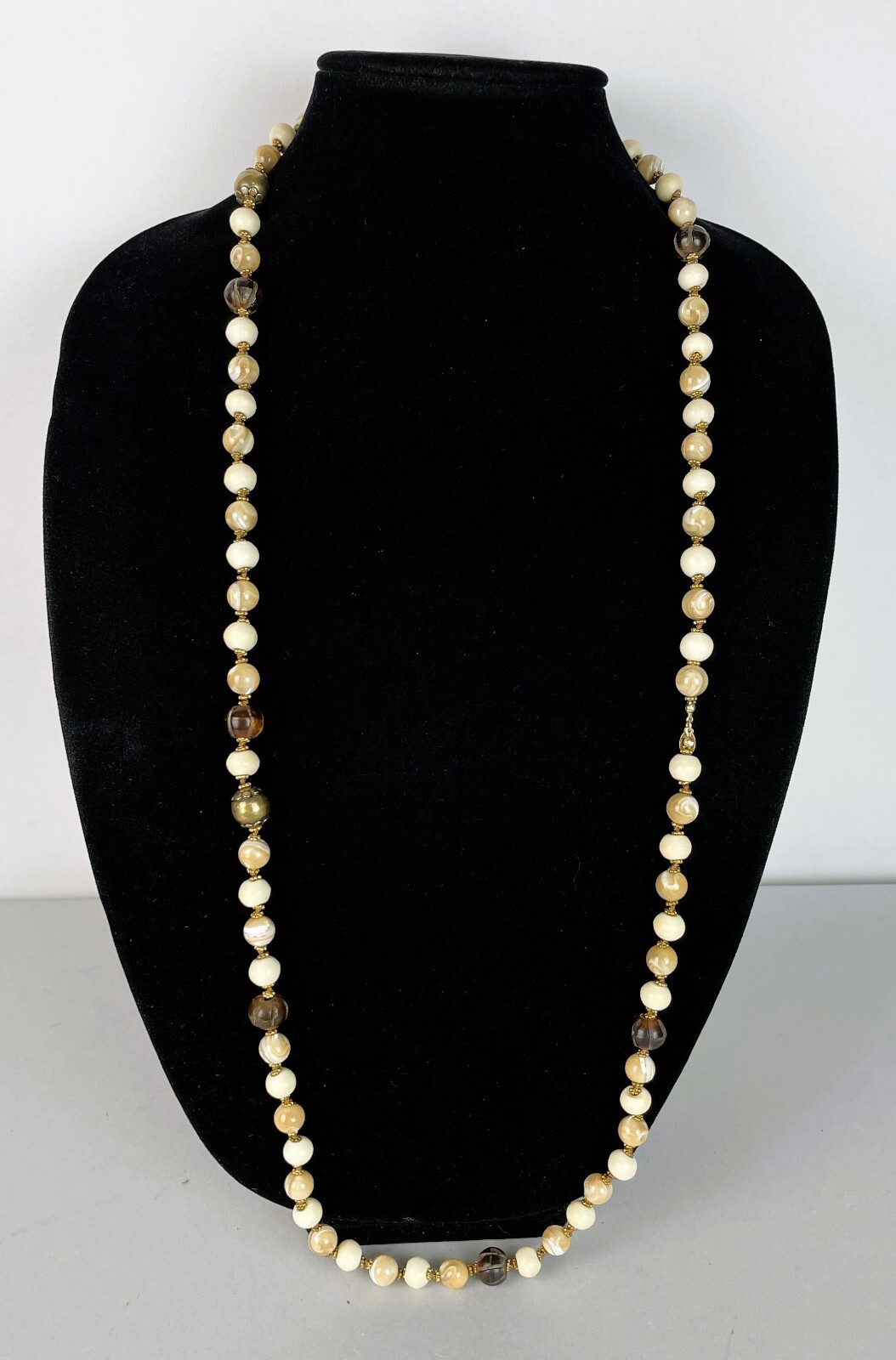 Vintage 90s/Y2K GARA DANIELLE + round beaded Quartz Stone Necklace 38″