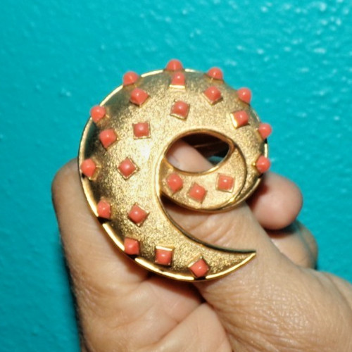 CROWN TRIFARI signed pin with UNIQUE stones–OMG!!