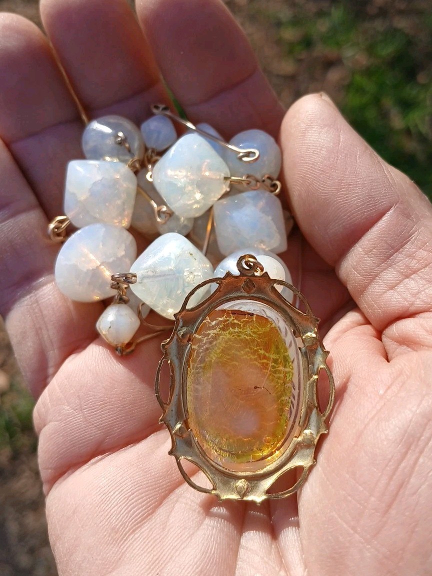 SALE! VINTAGE EGYPTIAN OPAL FOIL SCARAB ANTIQUE FOIL CRACKLE GLASS NECKLACE SET