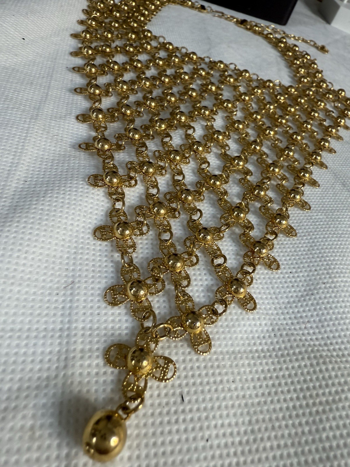 Vintage Gold Tone Articulated Chain Link V Bib Statement Necklace