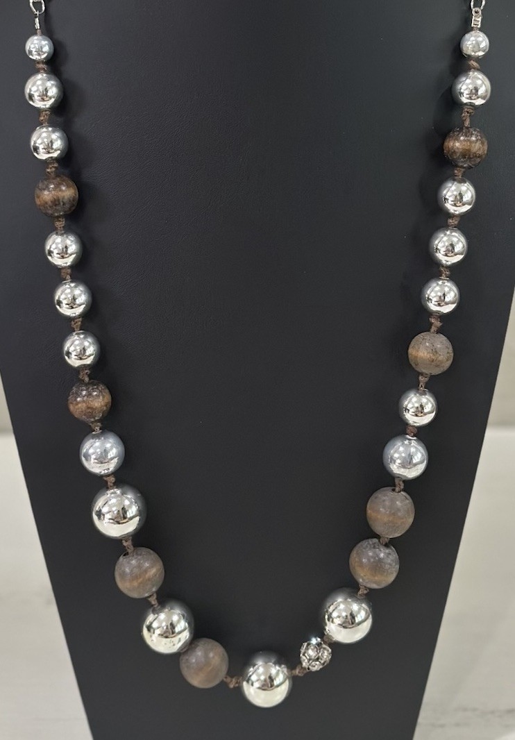 Vintage Art Deco Necklace With Silver Tone & Brown Wooden Beads 34″