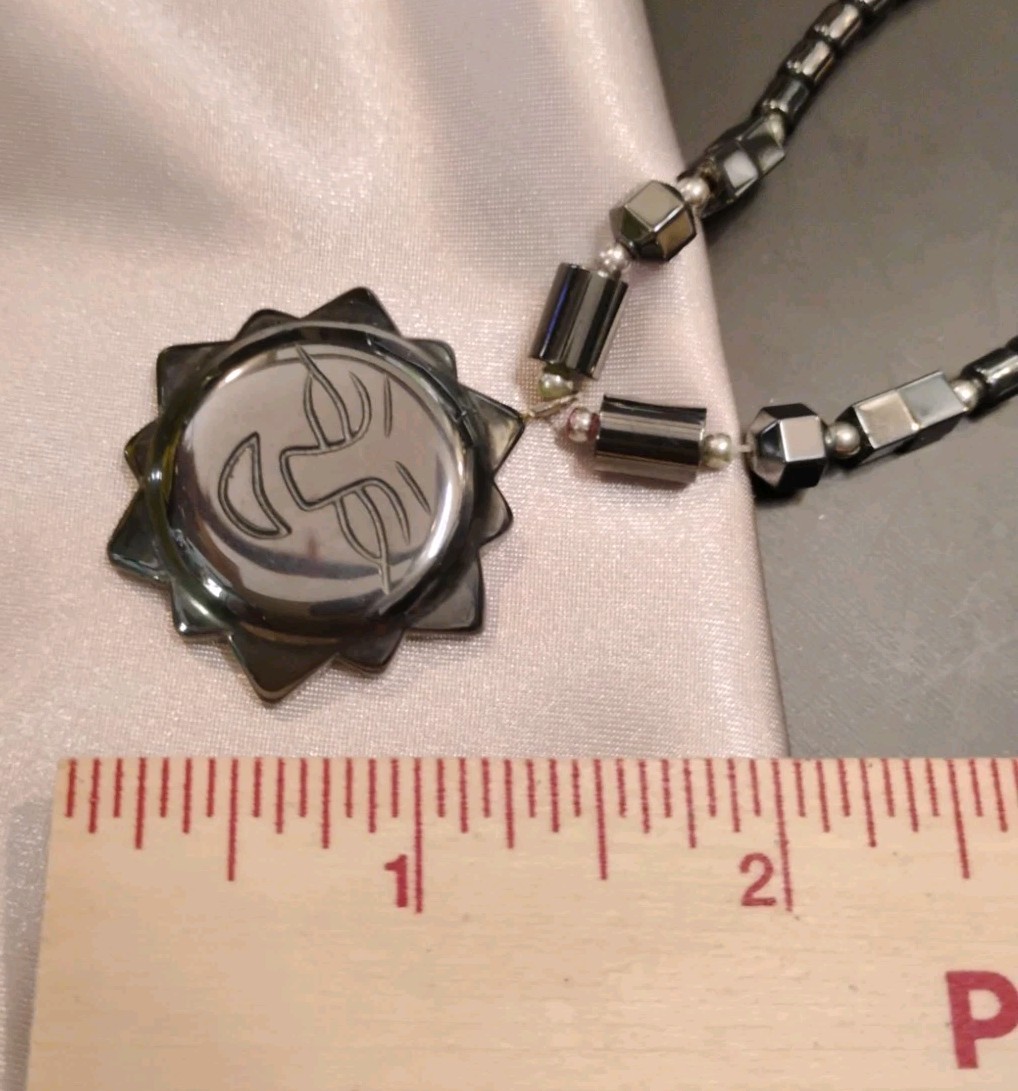 Vtg Carved HEMATITE Stone SUN Face Pendant 16″ Beaded Barrel Clasp Necklace!