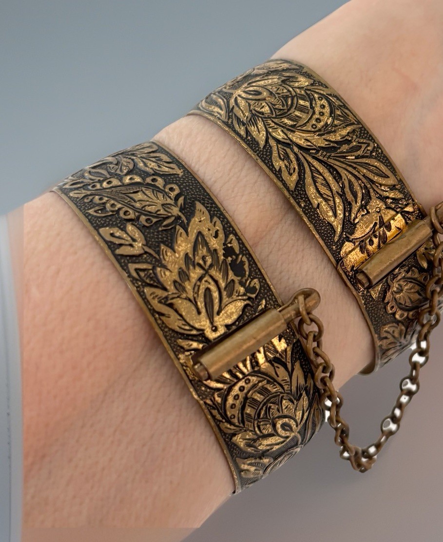 PAIR – Victorian Brass Bracelets Etched Floral Design Bangle Hinged Together