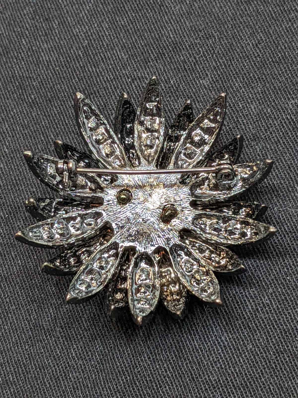 Vtg Gothic Starburst Floral Brooch Pin Rhinestone Silver/Black Tone Statement