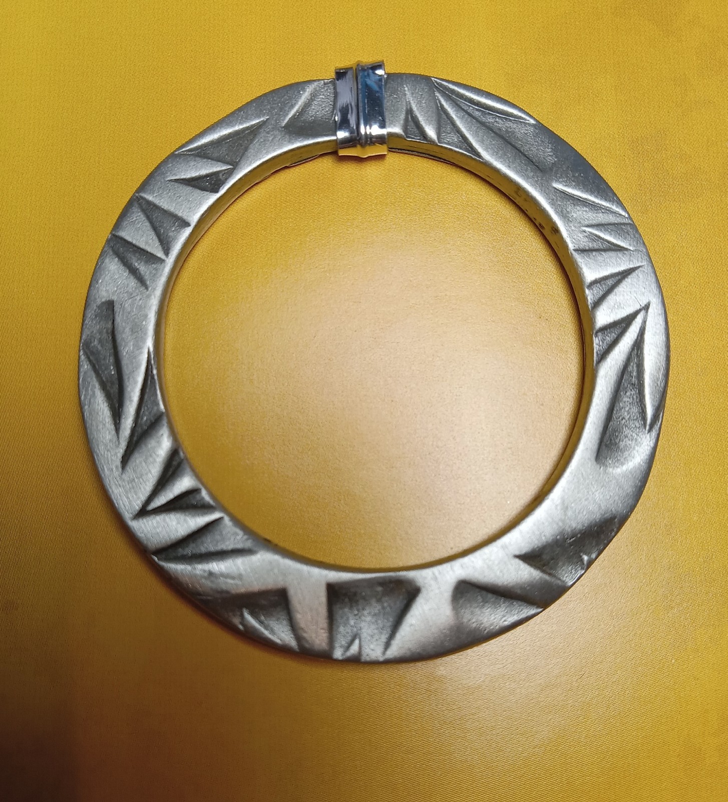 Annie Adams Pewter Bag Ring Shawl Ring Textured Round Lead‐free RARE NOS