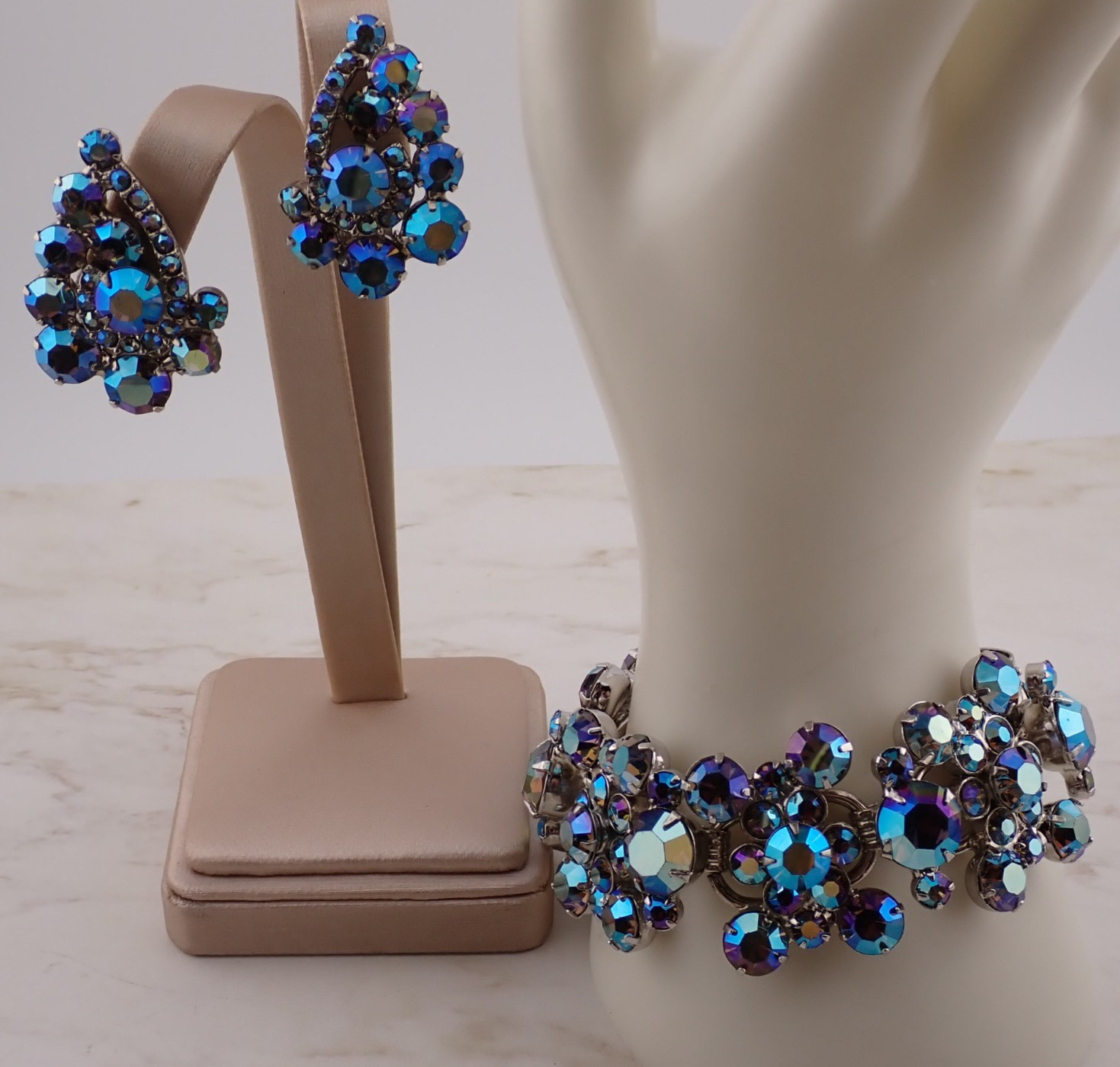 VTG Juliana 5 Panel AB Blue Rhinestone 7 1/4″ Silver Tone Bracelet Earring Set