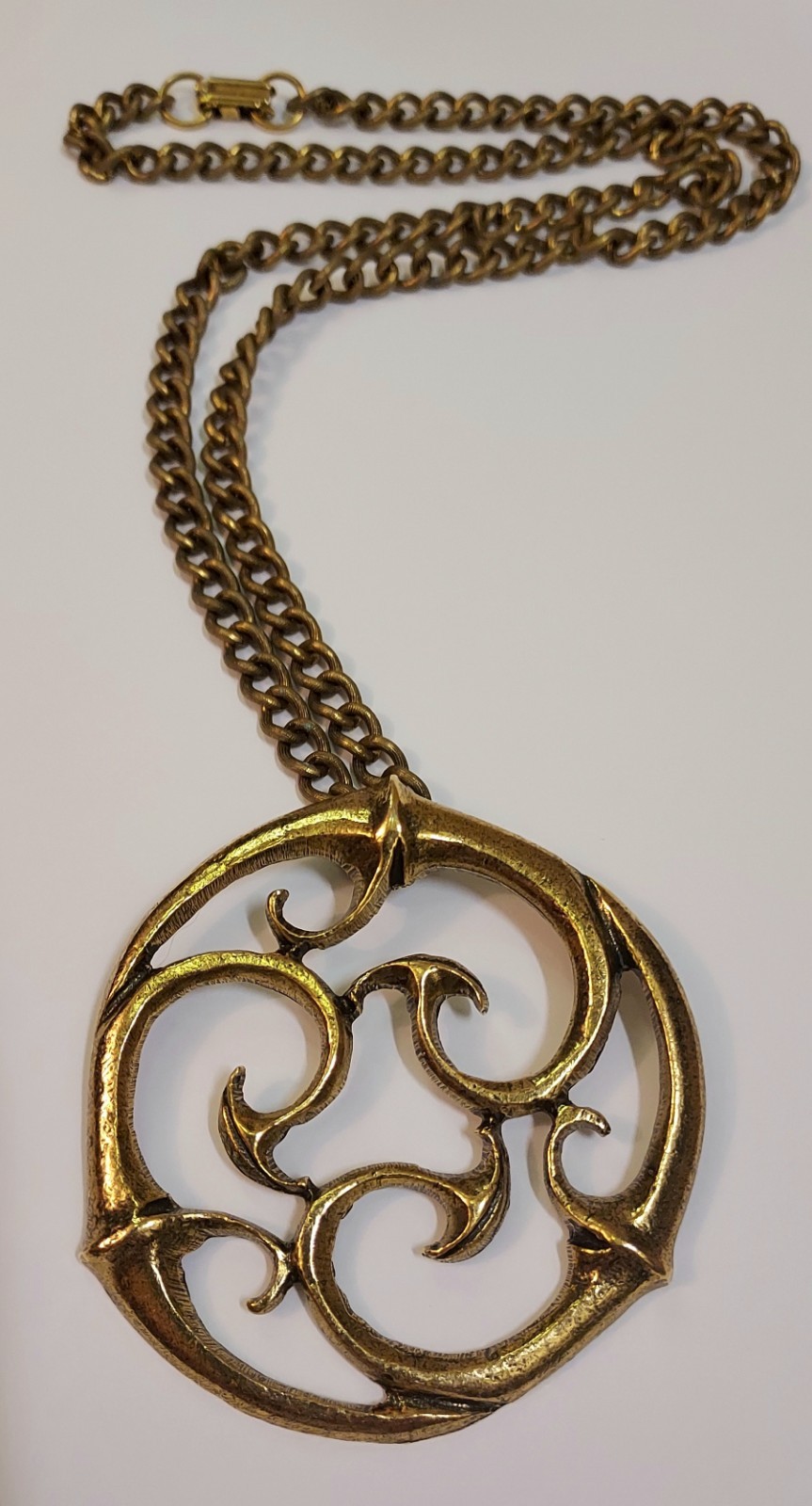 Vintage Alva Museum Replicas Necklace Celtic Knot Circle 70s Statement Gold Tone