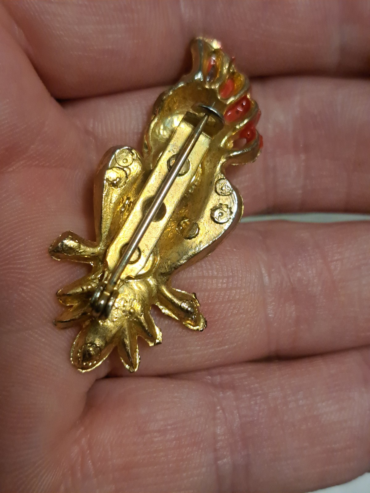 Vintage Rhinestone And Goldtones Pair Of Parrot Brooches