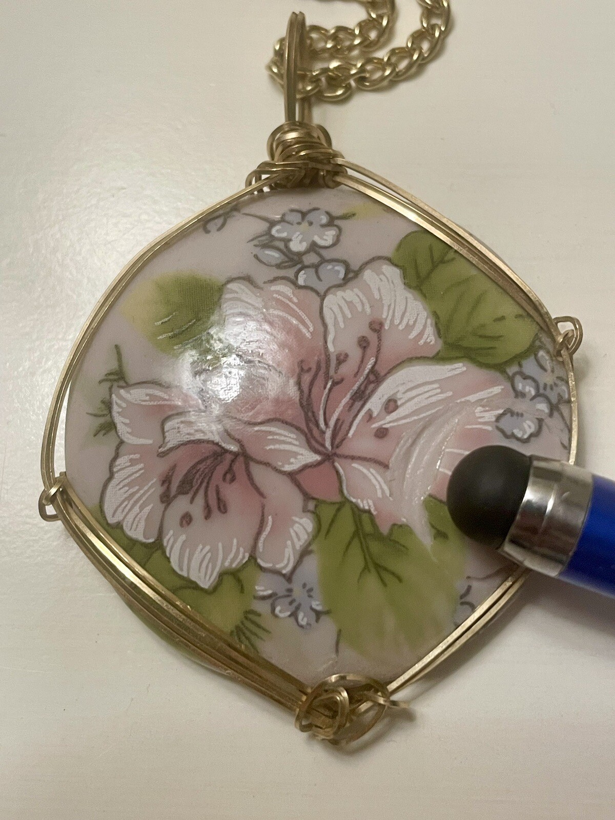 Wire Wrapped Enamel Floral Pendant on a Gold Tone Chain Retro