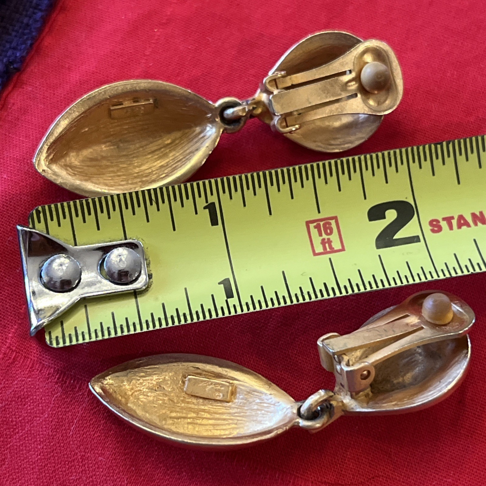 Vintage XEJA Matte Gold Dangle Drop Clip On Earrings Statement Classic