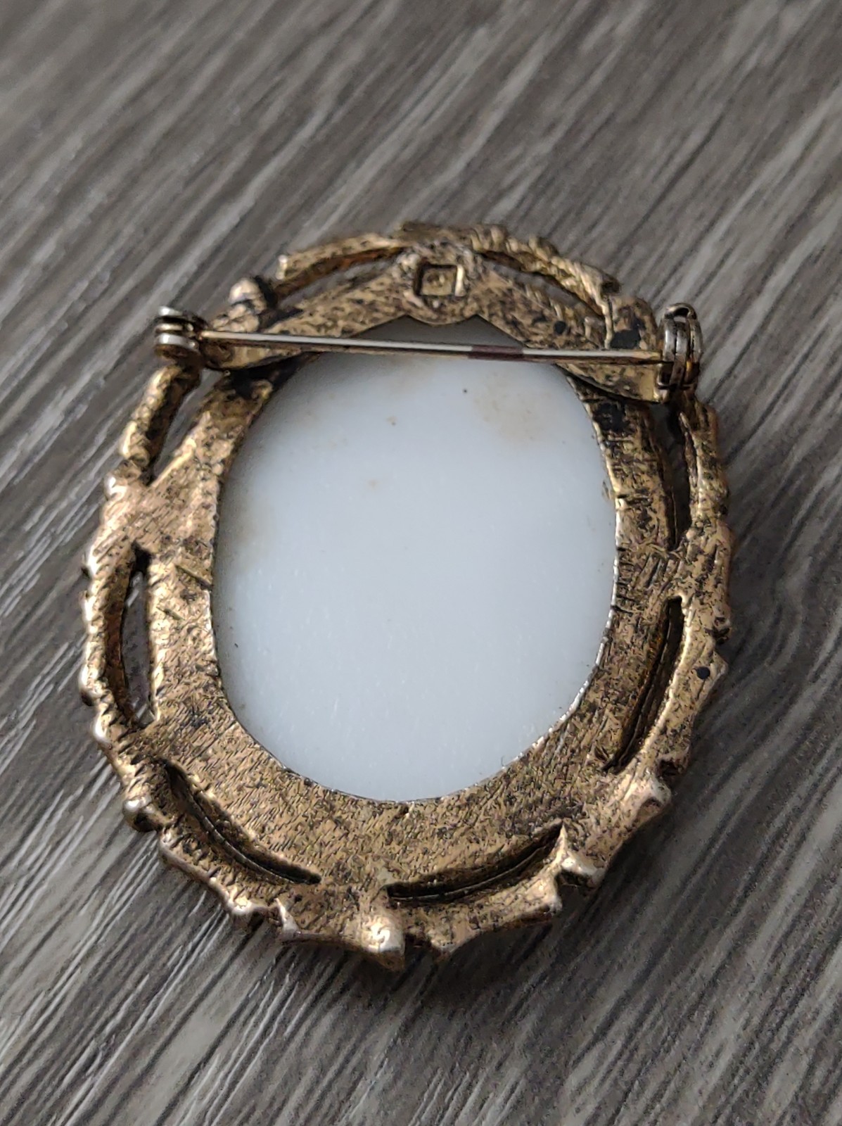Vintage Madonna And Child Brooch Pin Pictorial Porcelain Mother And Baby