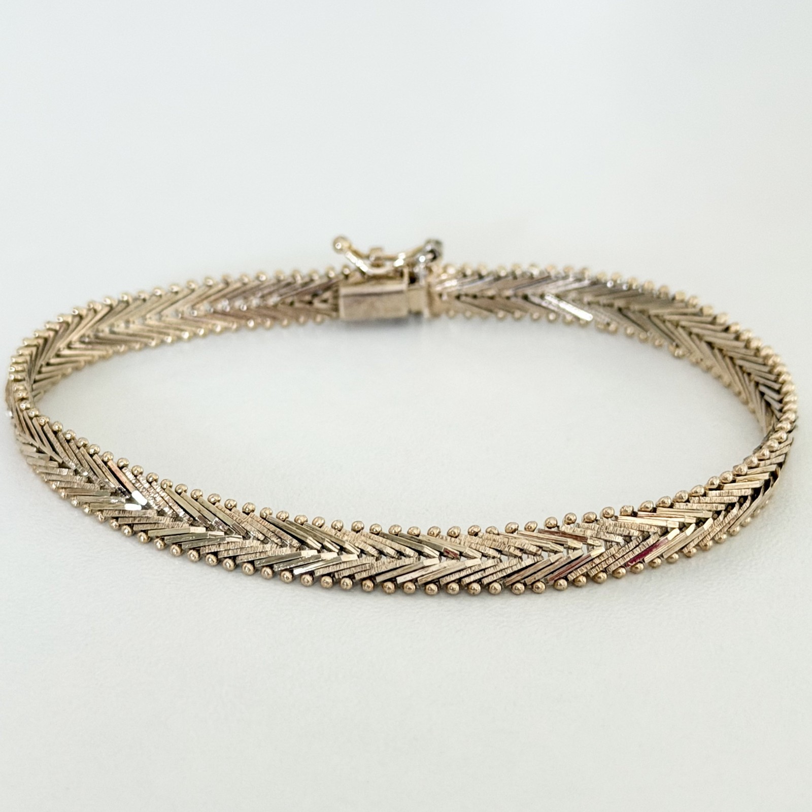 925 Italy Sterling Silver Gold Vermeil Vintage Chevron Mesh Chain Link Bracelet