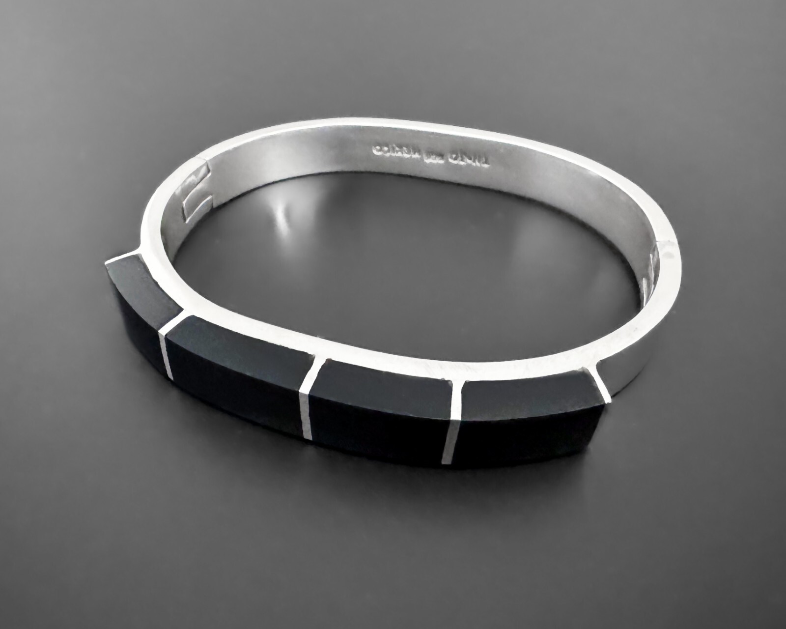 44g Vtg Sterling Dome Bar Onyx Inlay Chunky Hinged Modernist Design Bracelet