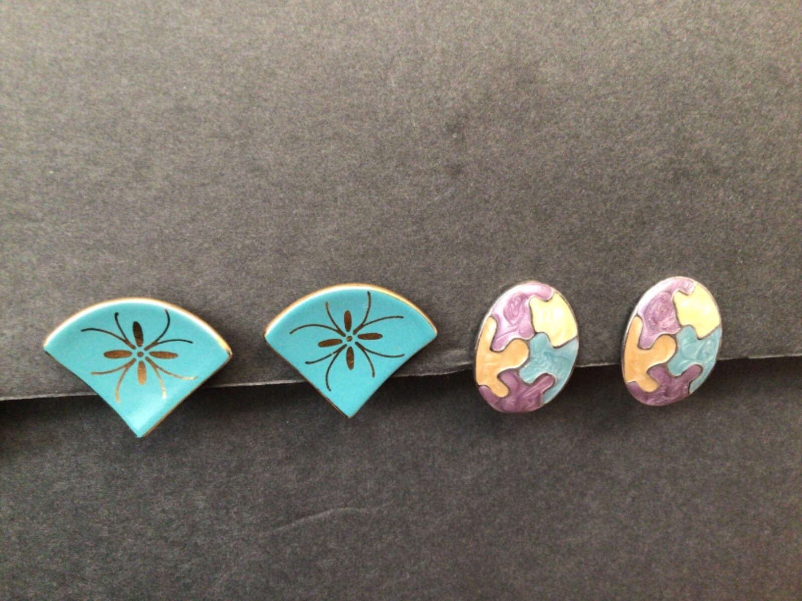 Lot of 4 Vintage Unbranded Mod Retro Rhinestone Clip On Earrings 60s 70s 80s