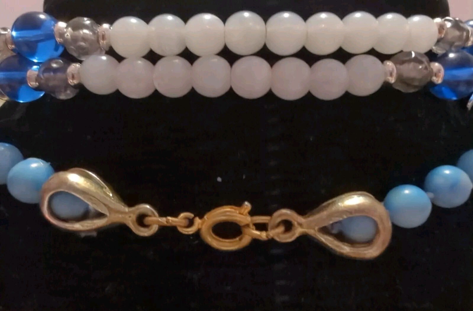 2 Vintage Beaded Necklaces Tacoa NWT Graduated Blue & Monet Plastic White & Blue