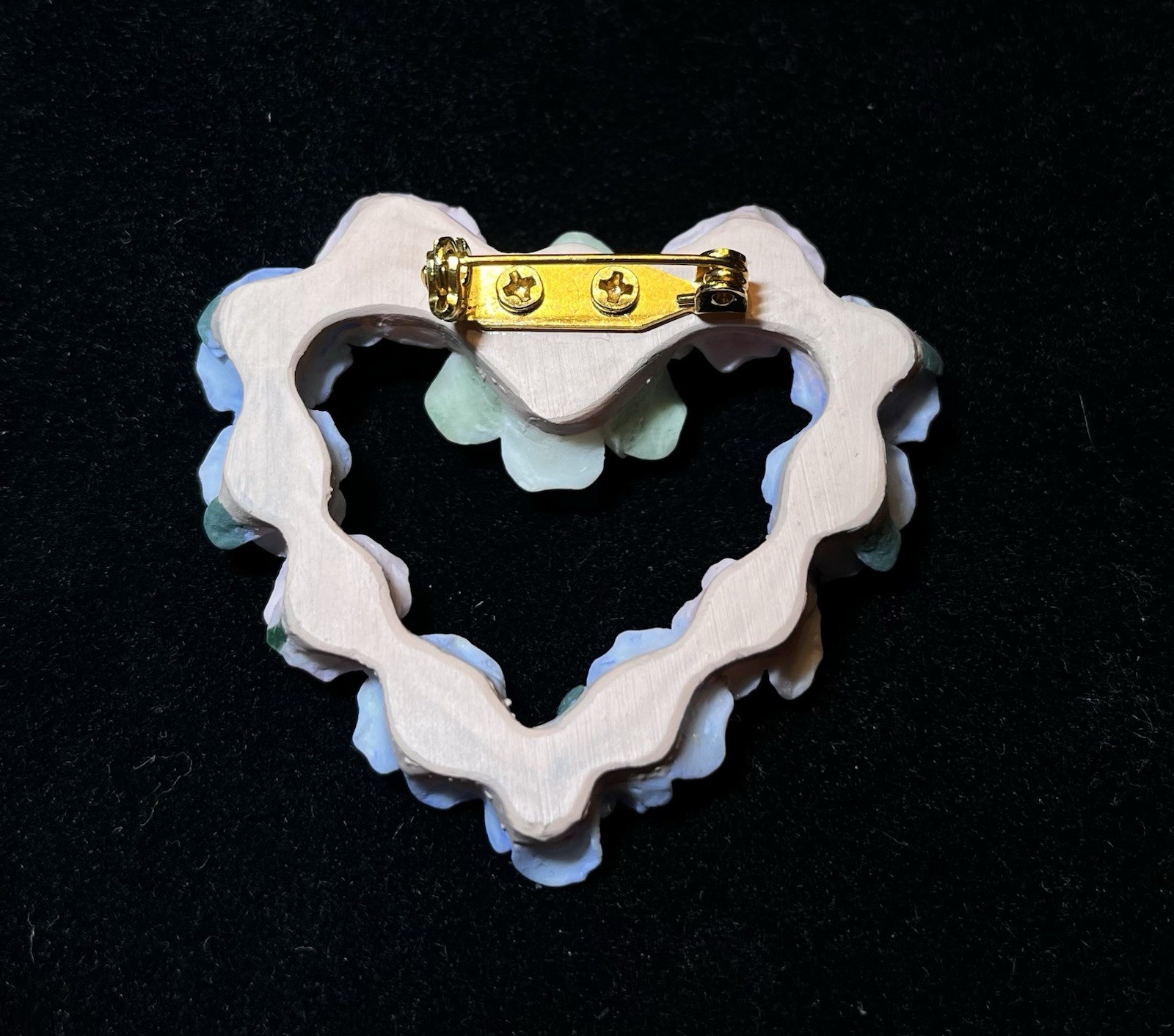 Vintage Avon “Heart Shaped Flowers” brooch, With Pastel Colored Roses