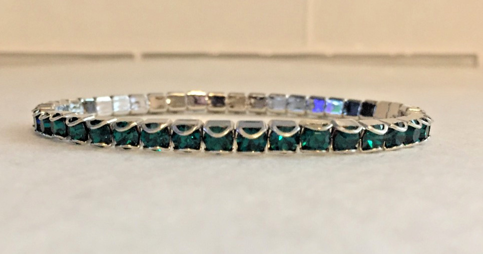 TOUCHSTONE SWAROVSKI CRYSTAL MAY EMERALD BIRTHSTONE STRETCH BRACELET NWT