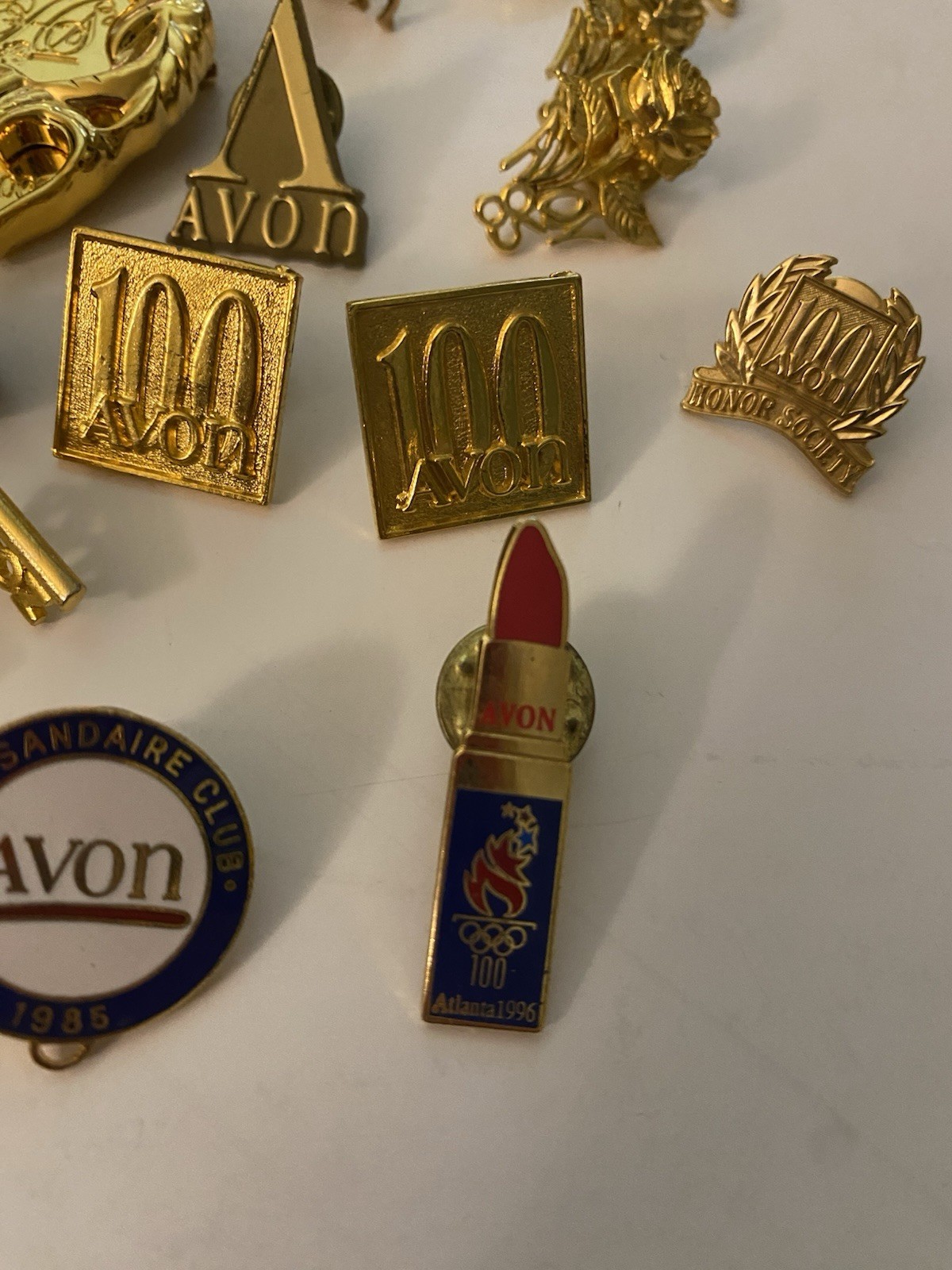 Lot Of 26 Vintage Avon & Avon Representative Awards Brooches Pins Pendant