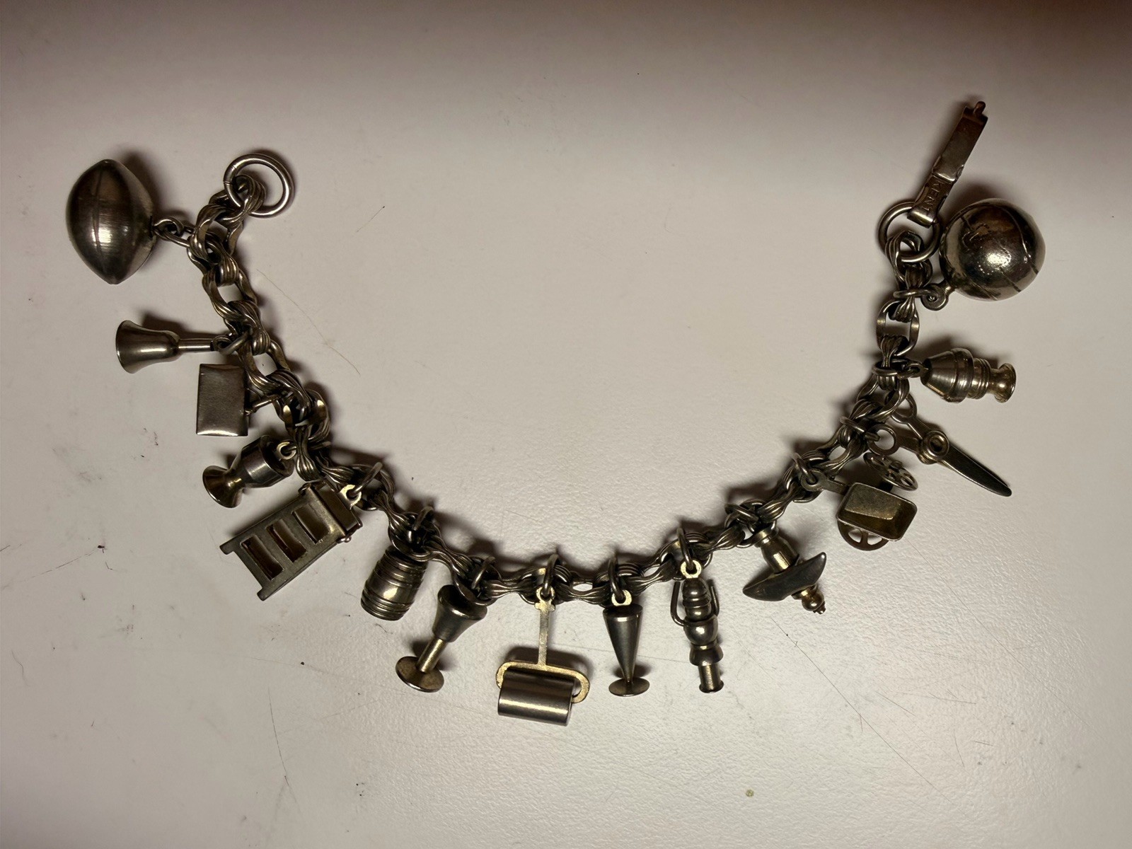 Vintage KENT Silver Tone CHARM BRACELET Signed w/15 Charms 6 1/2 Inch