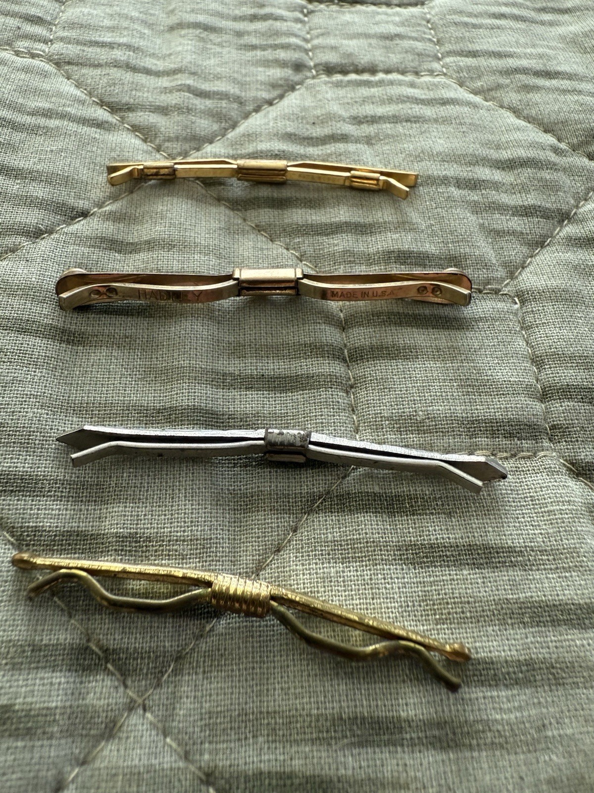 Lot of 4 Vintage Men’s Collar Bars- 1 Signed HADLEY USA – Art Deco / Mid Century