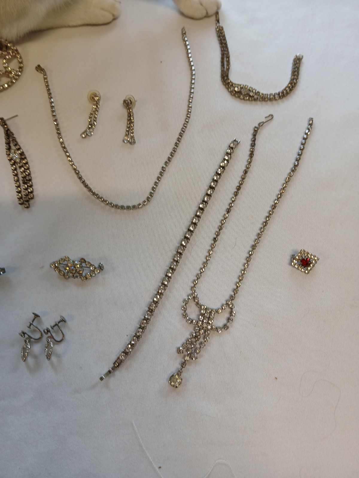 Vintage Rhinestone Jewelry Pieces Necklaces Bracelet Earrings Pins (#1127)