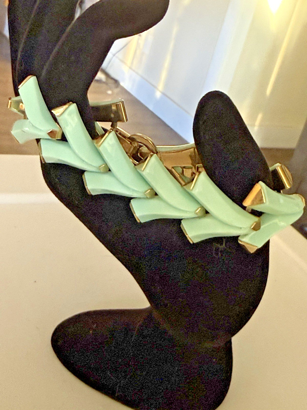 Rare 1956 Crown Trifari VALENCIA Sea Foam Chevron Thermoset Lucite Bracelet MCM