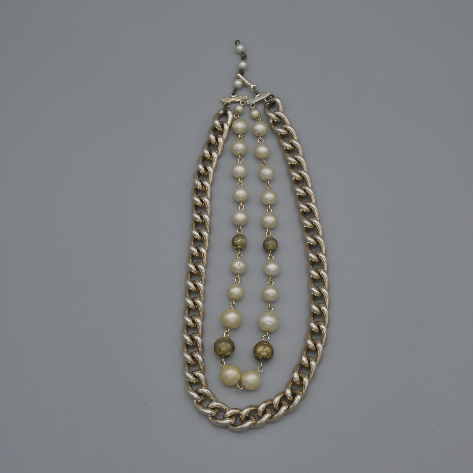 Vintage Dual 2 Strand Choker Necklace Faux Pearl Gold-Tone Curb Link Japan 15″
