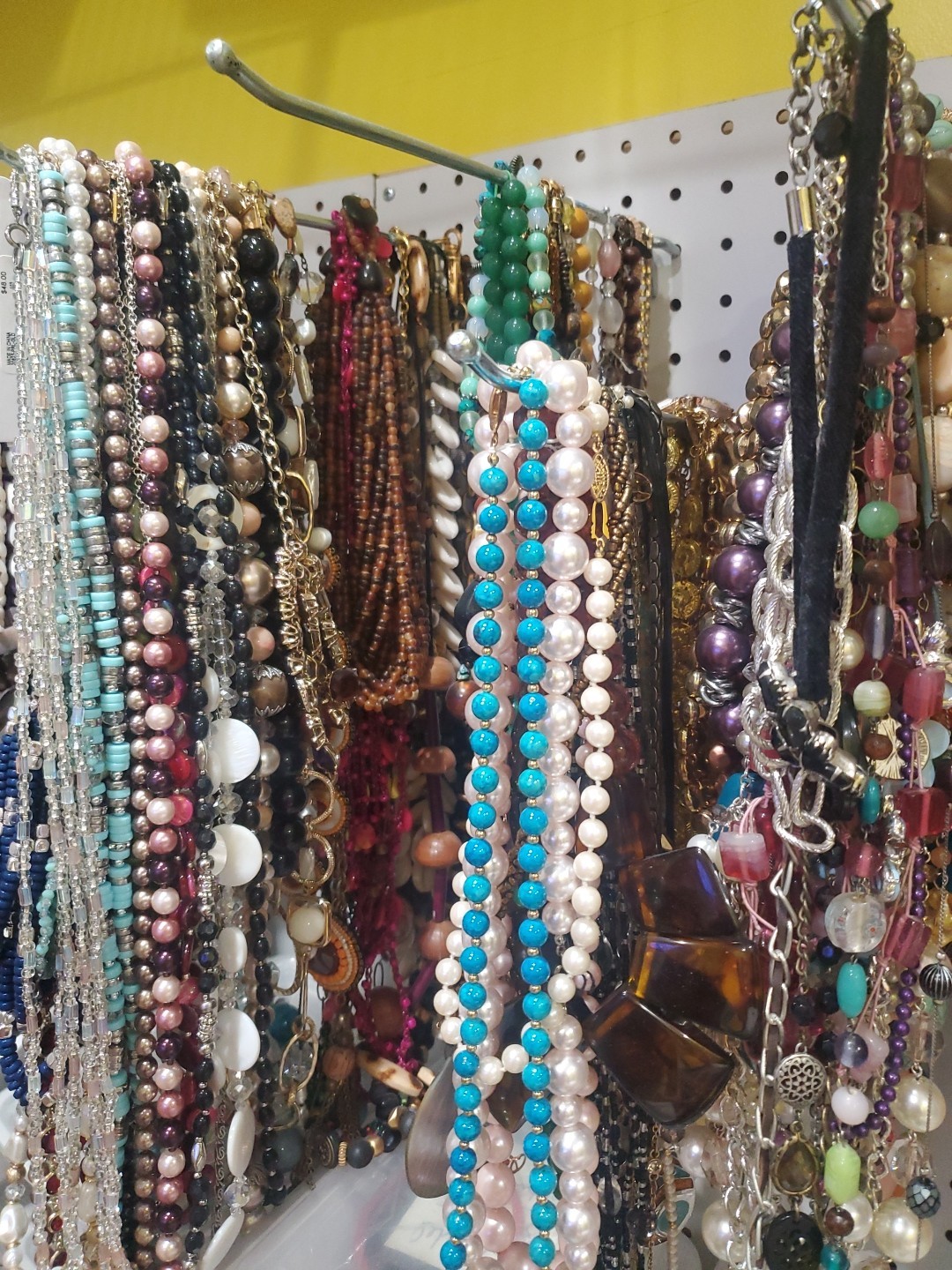 1/2 Pound Vintage To Modern FASHION JEWELRY Lot All Wearable!! READ DESCRIPTION