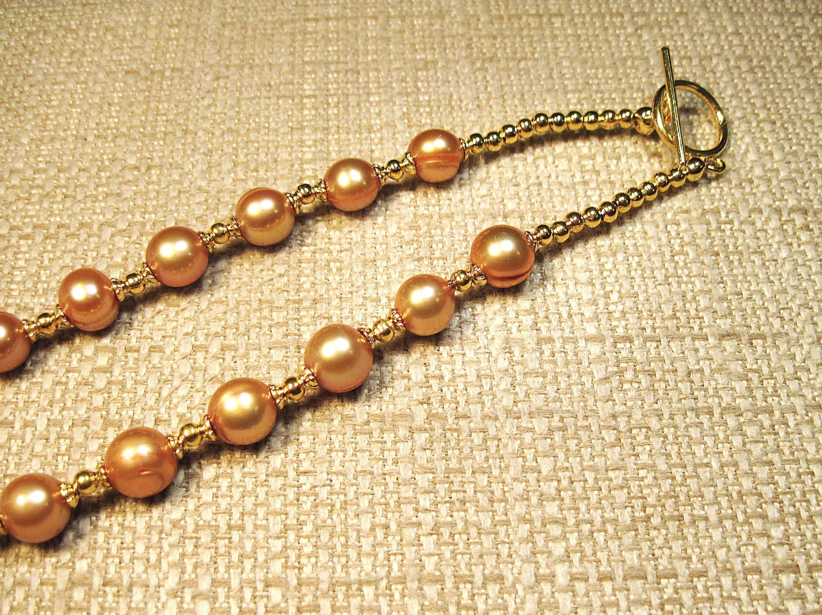 Beautiful 17″ 18k Gold over Brass Peach Pearl Necklace Lot# B15