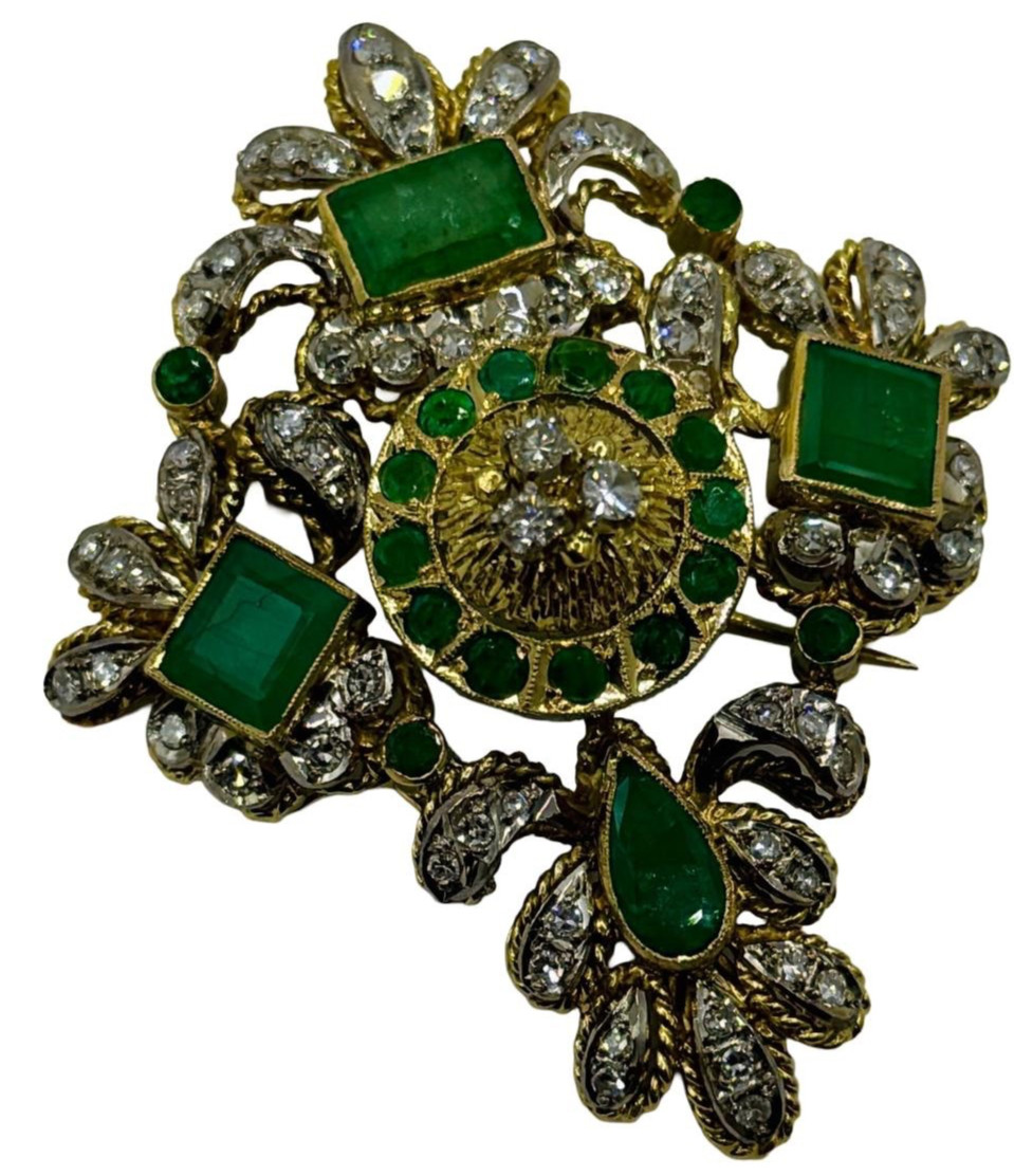 Estate Emerald & Diamond Brooch, 14K Yellow Gold, 3.70ctw Emeralds. Vintage