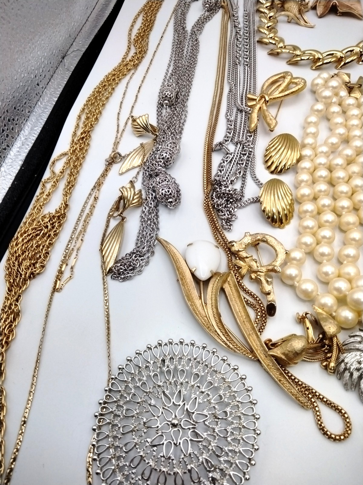 Vintage Jewelry Lot Coro Trifari Monet Sarah Coventry Necklace Earring Brooch
