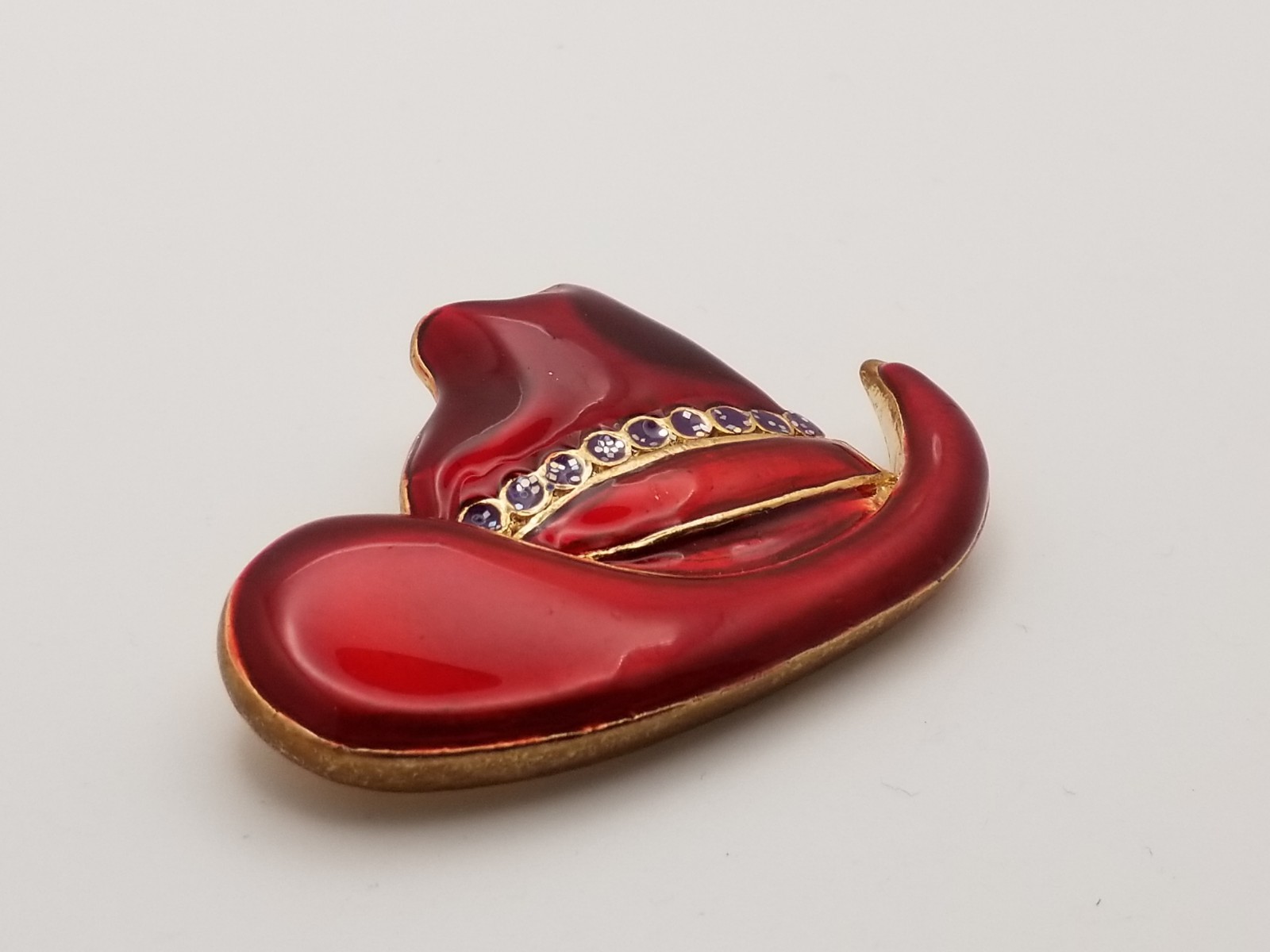 Vintage Red Enameled Hat Shaped Brooch Pin W Purple Rhinestones “Red Hat Society