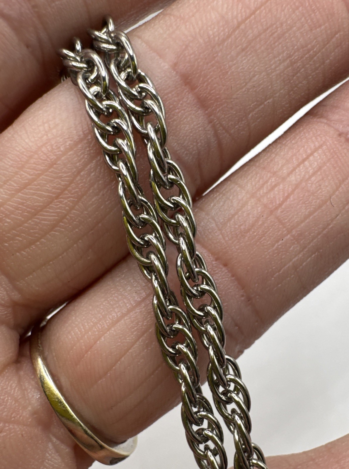 Pewter BDA Bard Singer Two Women 18” Chain Whimsical Vintage