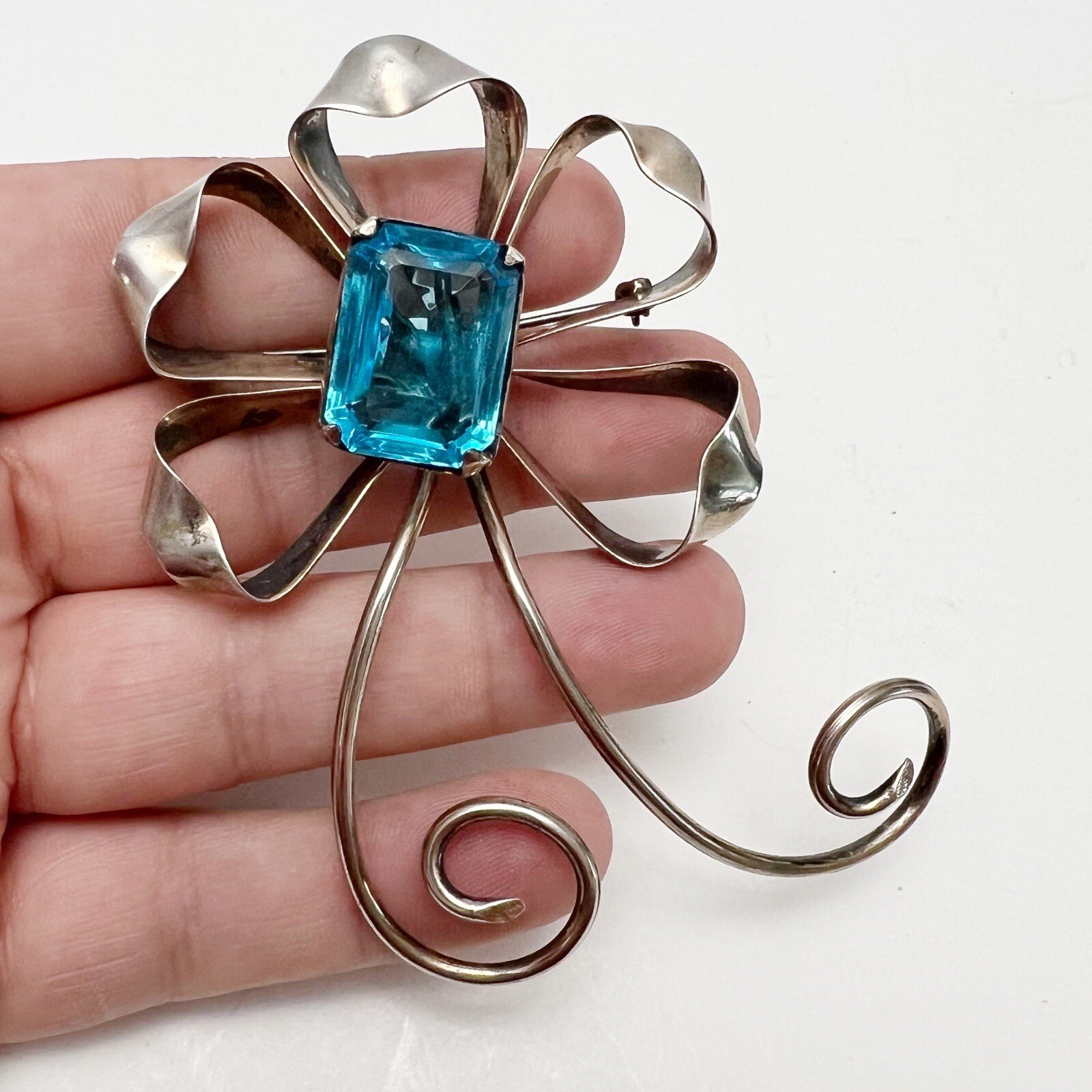 Vintage Sterling Silver Aqua Glass Large Scroll Swirl Ribbon Brooch Pin
