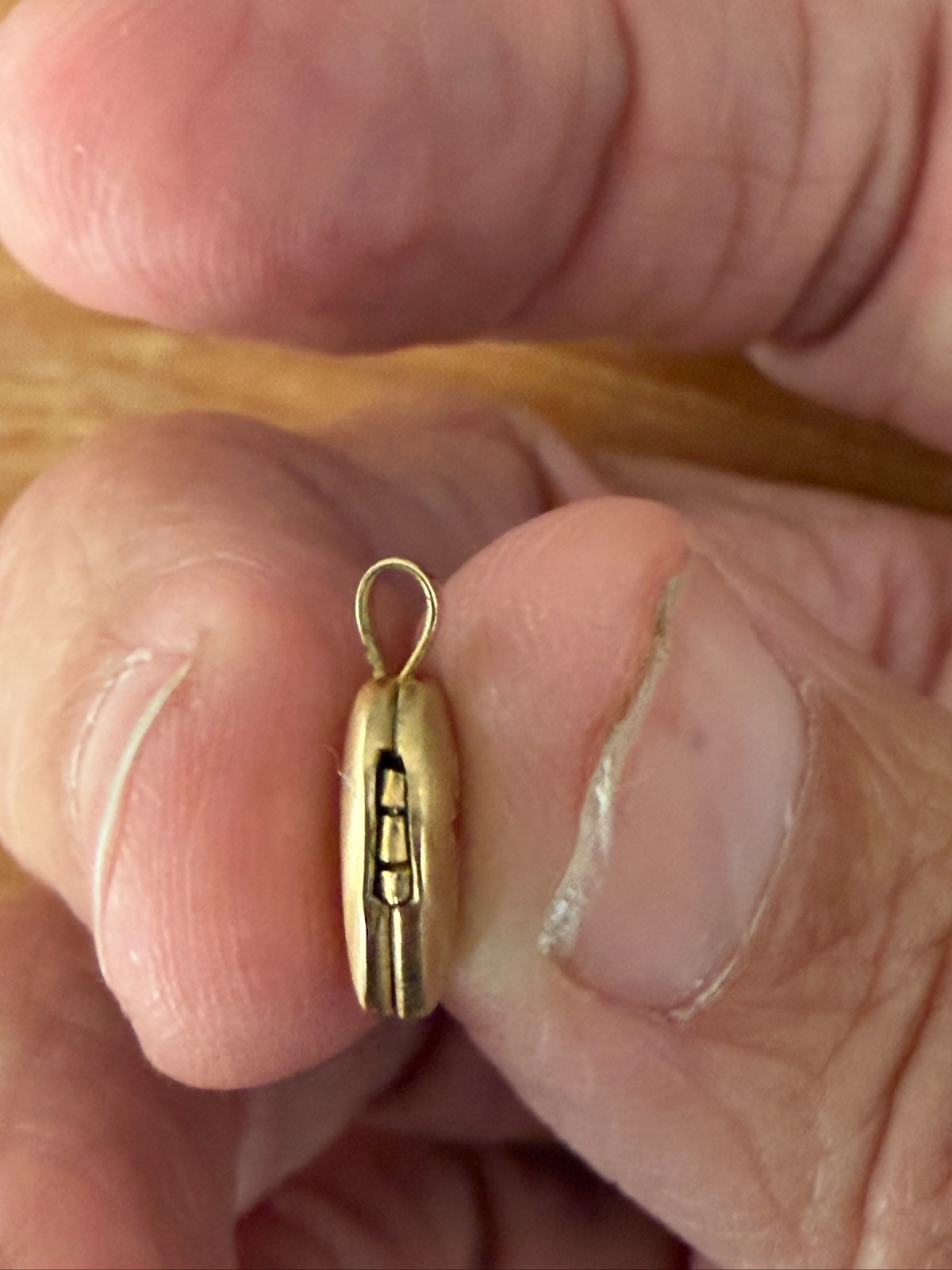 Vintage 14K Gold-Filled Heart Locket