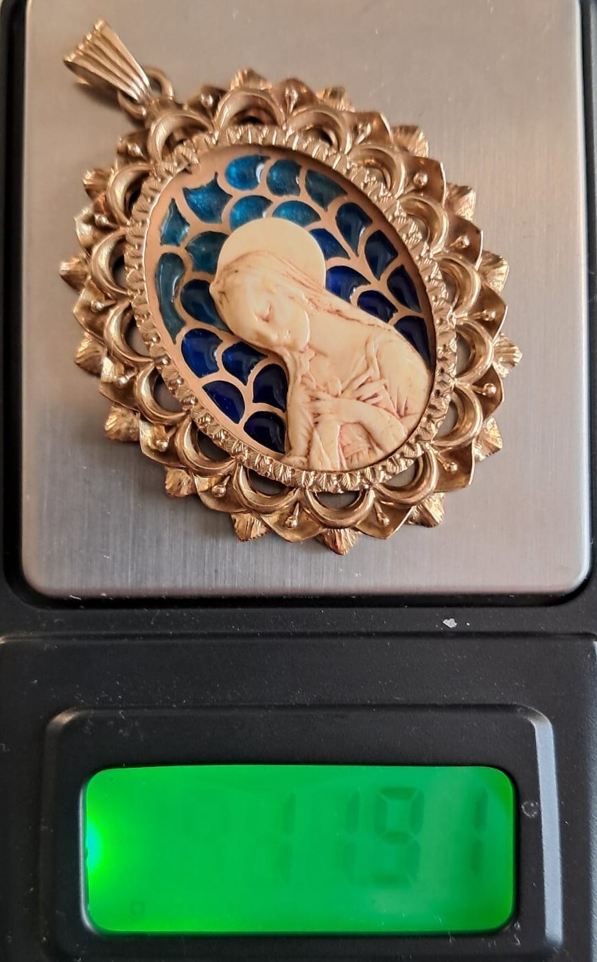 Fine Antique Art Nouveau 18K Gold Plique a Jour Virgin Mary Pendant Ca 1900