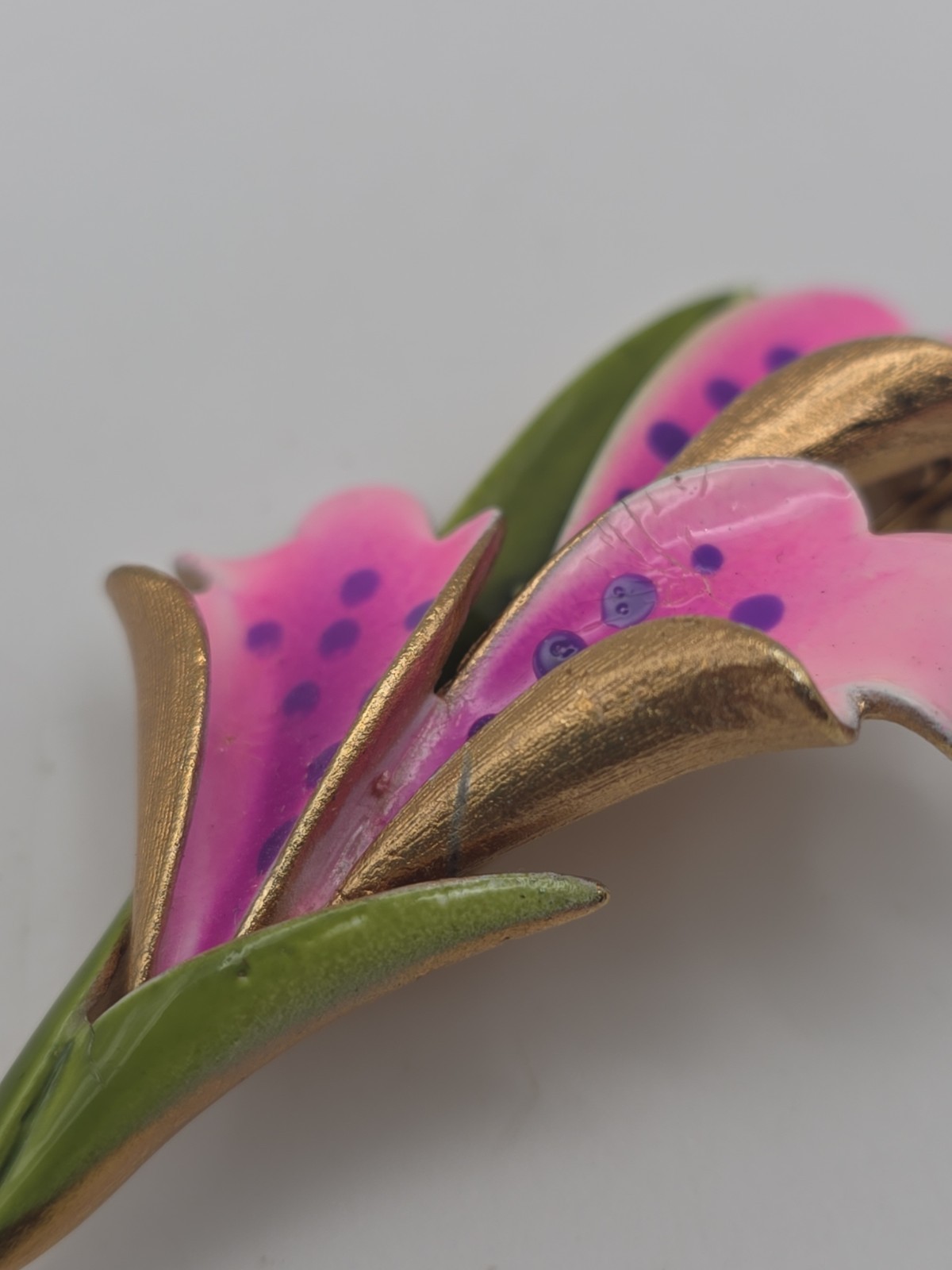 Vintage Corocraft Enameled Pink Purple Lily Orchid Retro Brooch Gold Tone Signed