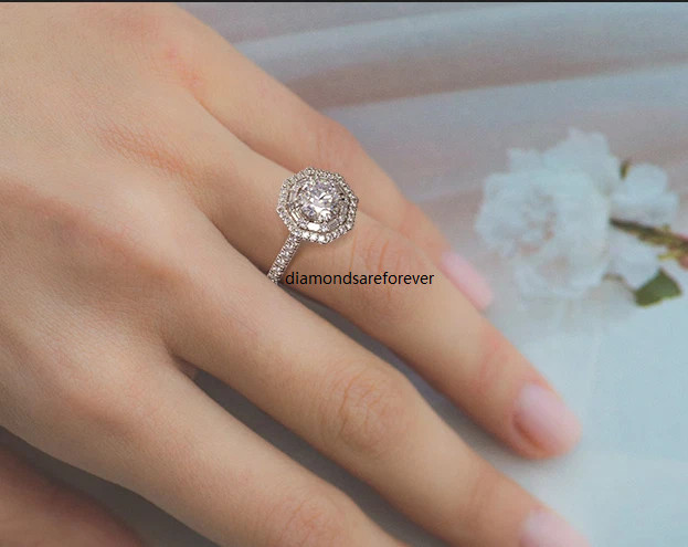 Attractive Art Deco Halo Design In 925 Sterling Silver & Moissanite Ring