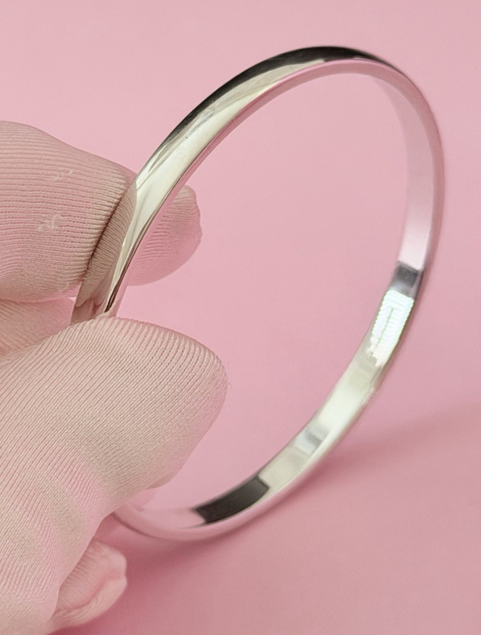 Monet Vintage Signed Shiny Silver Tone 5mm Bangle Bracelet Small 7 1/4″