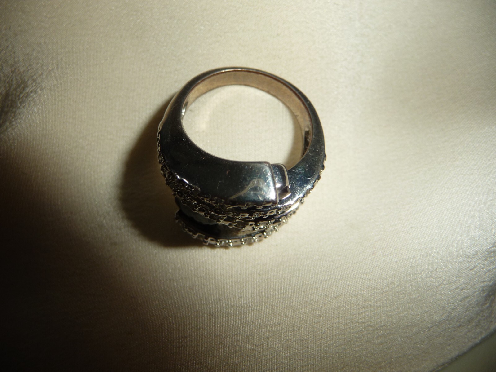 FAUX DIAMONDS & BLACK STONES SILVER TONE Sz 7 3/4″ W #19/11AG