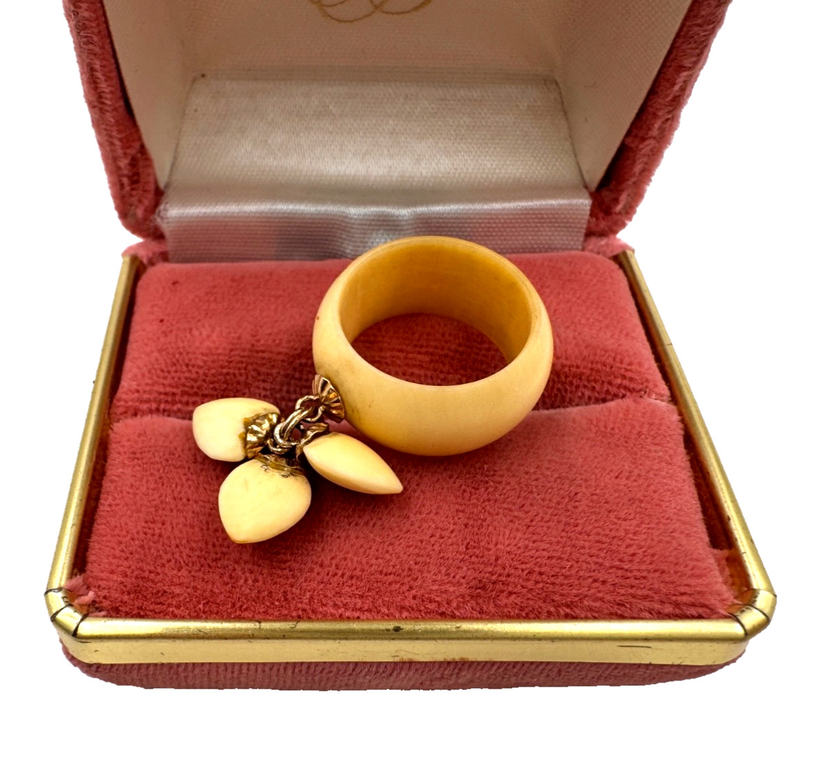 14K SOLID YELLOW GOLD ANTQ VICTORIAN CARVED GORGEOUS RING S5 LOVE UNITY 3 HEARTS
