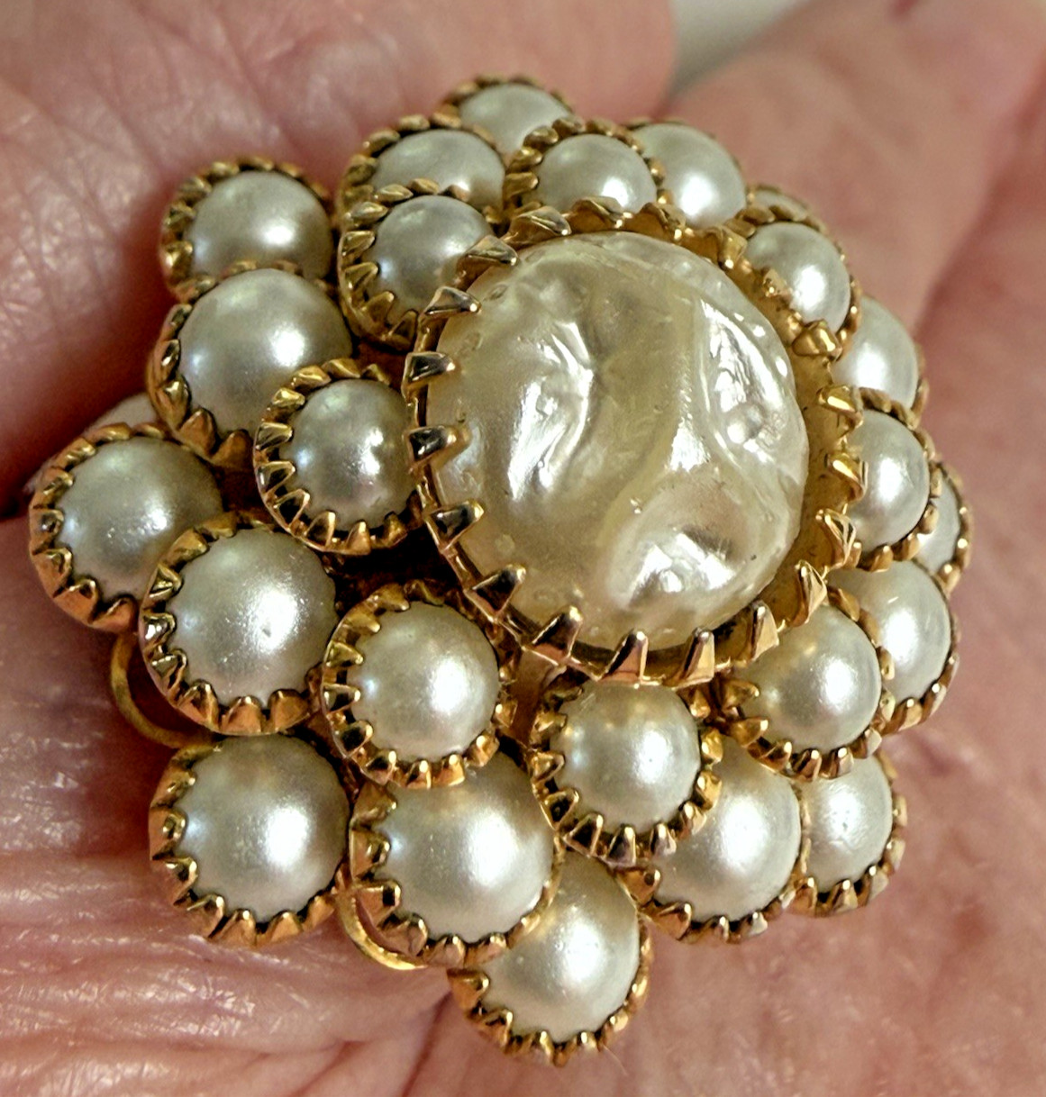 VTG Signed Judy Lee Faux Pearl Dome Cluster Cocktail Ring Adjustable Gold-Tone