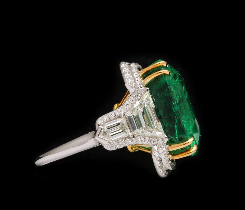 Huge 28Ct Green Emerald CZ-Stone Celebrity Inspired Wedding Ring In 925 Silver