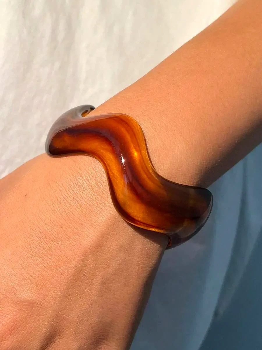 Vintage Wavy Acrylic Resin Bracelet Set Stackable Women’s Bangle