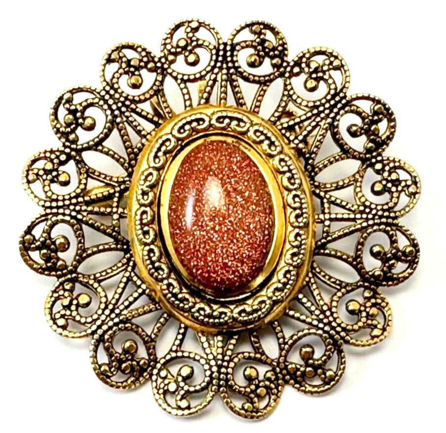 Gold Tone & Red Goldstone Cabochon Stone Brooch / Pendant Vintage