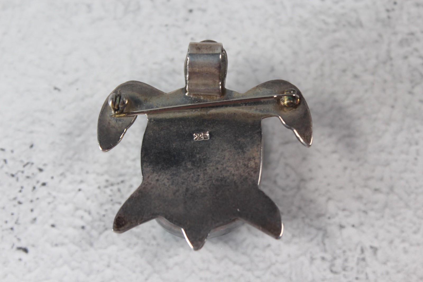 Vintage South Western Sterling Silver Large Turtle Pin/Pendant with Stone