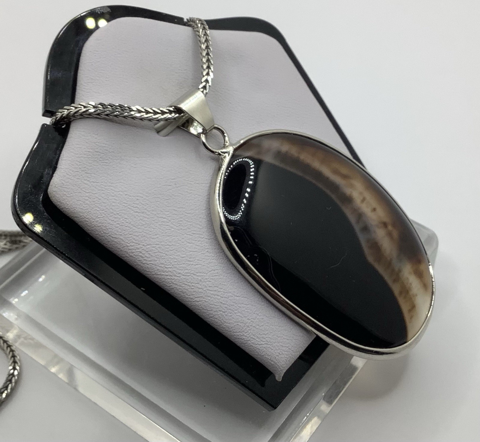 Vintage Signed Napier Silvertone Agate Pendant Square Spiga Wheat Chain Necklace